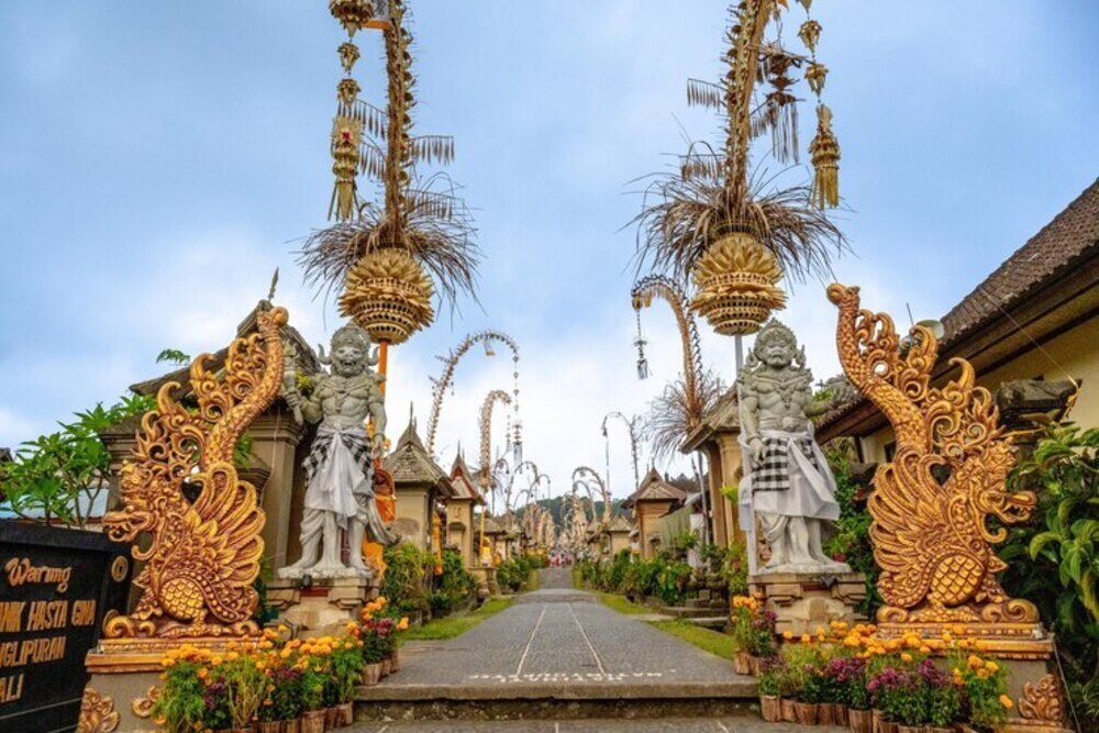 Incentive travel company trips to Indonesia’s island escapes.